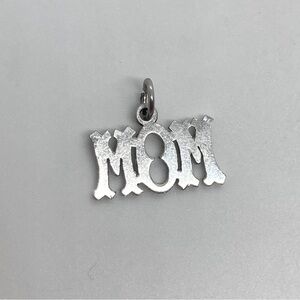 Vtg Sterling Silver 925 Mom Mother Script Word Charm .6” x .8”